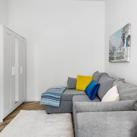 Apartment Citystay Srodmiescie Lakowa