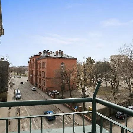 Citystay Srodmiescie Lakowa Apartment